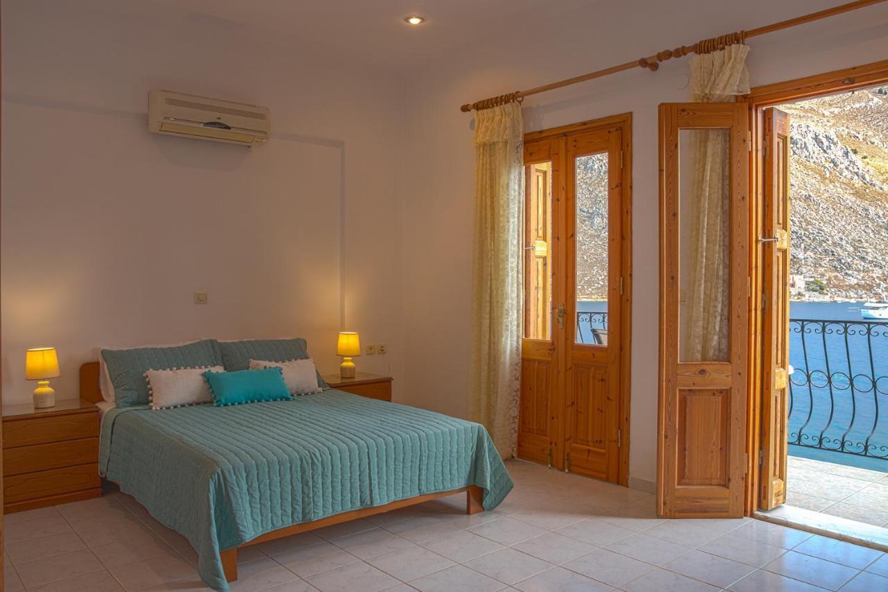 Captain George Apartamento Simi Exterior foto